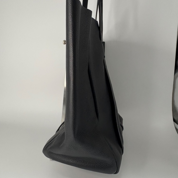 エブリデイトート　ポーチ付き（ブランドバッグ）の商品画像 - 査定依頼日：2025年8月7日 - 最高査定価格：40,000円