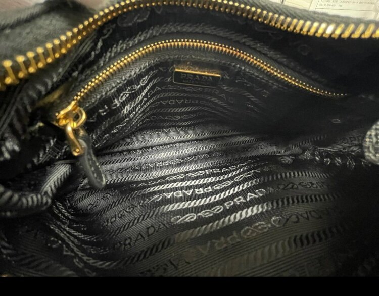 プラダ  （ブランドバッグ）の商品画像 - 査定依頼日：2025年4月27日 - 最高査定価格：70,000円