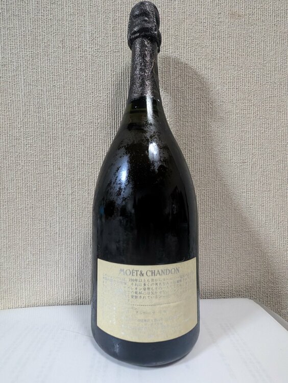１９８３年ビンテージ（お酒）の商品画像 - 査定依頼日：2026年6月28日 - 最高査定価格：32,000円