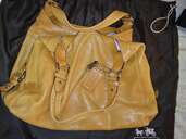 COACHのバッグ（ブランドバッグ）の商品画像 - 査定依頼日：2024年9月24日 - 最高査定価格：500円