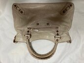 不明（ブランドバッグ）の商品画像 - 査定依頼日：2024年10月18日 - 最高査定価格：40,000円