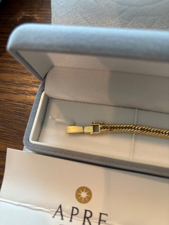 12面トリプルカット18cmブレスレット10ｇ（金・貴金属）の商品画像 - 査定依頼日：2025年8月8日 - 最高査定価格：135,000円