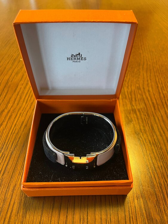 クリッククラックH?（ブランド財布・小物）の商品画像 - 査定依頼日：2025年5月13日 - 最高査定価格：35,000円