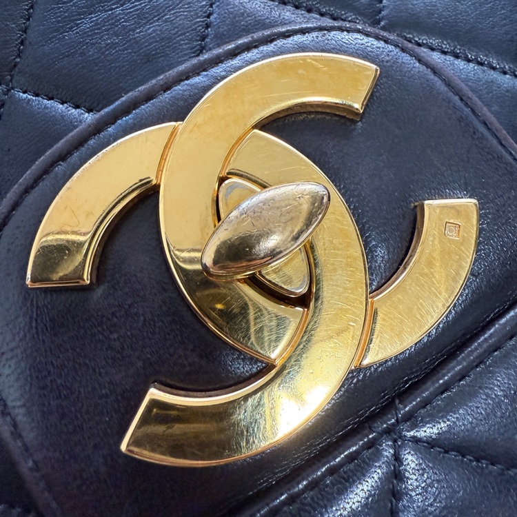 デカマト（ブランドバッグ）の商品画像 - 査定依頼日：2025年11月25日 - 最高査定価格：250,000円