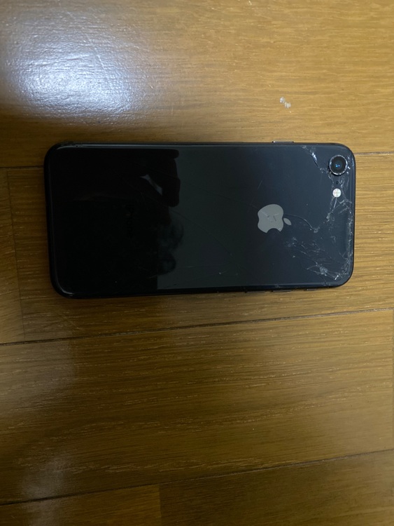 iPhone 8（スマホ）の商品画像 - 査定依頼日：2025年11月26日 - 最高査定価格：1,000円