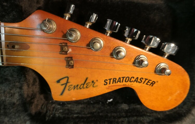 FENDER USA25th Anniversary Stratocaster（ピアノ・楽器・PA機材）の商品画像 - 査定依頼日：2026年4月2日 - 最高査定価格：160,000円