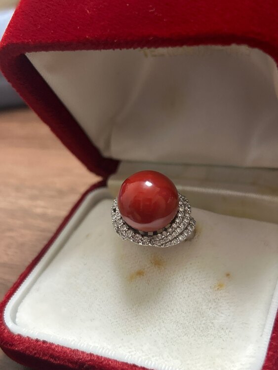 血赤珊瑚ダイヤモンド指輪（金・貴金属）の商品画像 - 査定依頼日：2025年2月2日 - 最高査定価格：500,000円