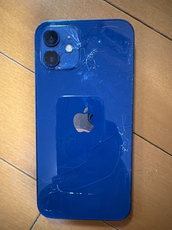 iPhone iPhone 12 64GB docomo（スマホ）の商品画像 - 査定依頼日：2026年7月28日 - 最高査定価格：12,000円