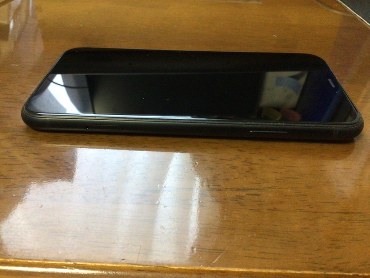 iPhoneXR 64GB SIMフリー（スマホ）の商品画像 - 査定依頼日：2026年2月17日 - 最高査定価格：12,000円