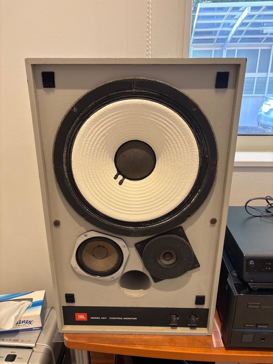 LBL4311（オーディオ・スピーカー）の商品画像 - 査定依頼日：2025年10月27日 - 最高査定価格：80,000円