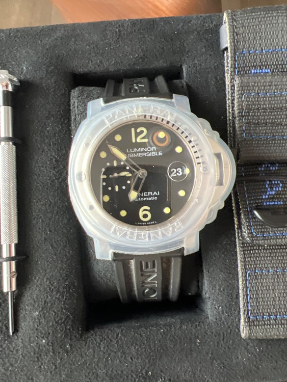 パネライ サブマーシブル PAM0102（高級時計）の商品画像 - 査定依頼日：2025年8月24日 - 最高査定価格：650,000円