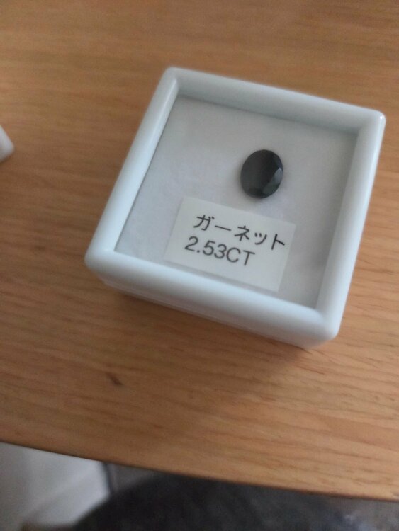 石（金・貴金属）の商品画像 - 査定依頼日：2026年3月23日 - 最高査定価格：90,000円