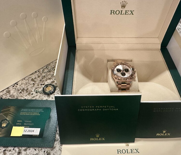 オイスター、40 mm、エバーローズゴールド  リファレンス 126505（高級時計）の商品画像 - 査定依頼日：2026年2月4日 - 最高査定価格：10,350,000円