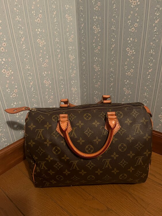 30（ブランドバッグ）の商品画像 - 査定依頼日：2025年1月12日 - 最高査定価格：25,000円