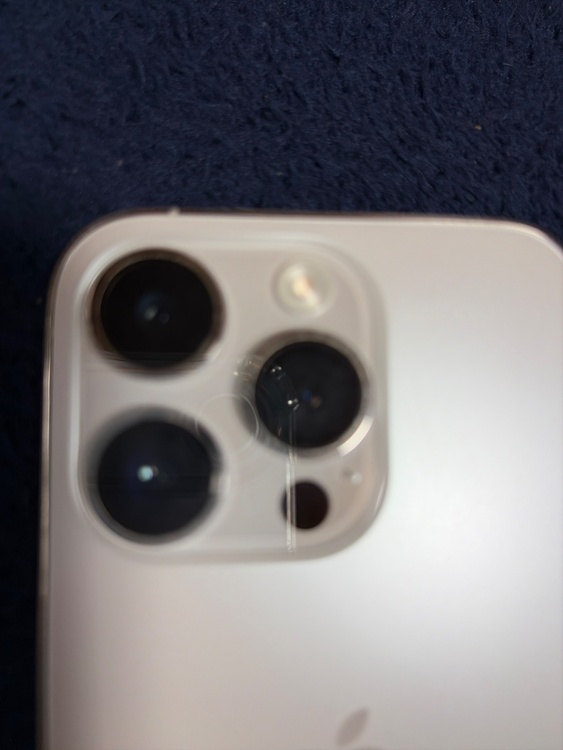 iPhone iPhone 14 Pro 256GB au（スマホ）の商品画像 - 査定依頼日：2026年9月20日 - 最高査定価格：73,000円