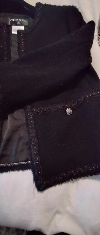 シャネルジャケット、（古着・ファッション）の商品画像 - 査定依頼日：2025年9月4日 - 最高査定価格：80,000円