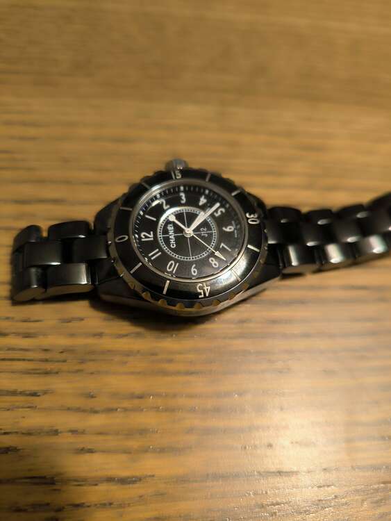 J12（高級時計）の商品画像 - 査定依頼日：2024年12月29日 - 最高査定価格：160,000円