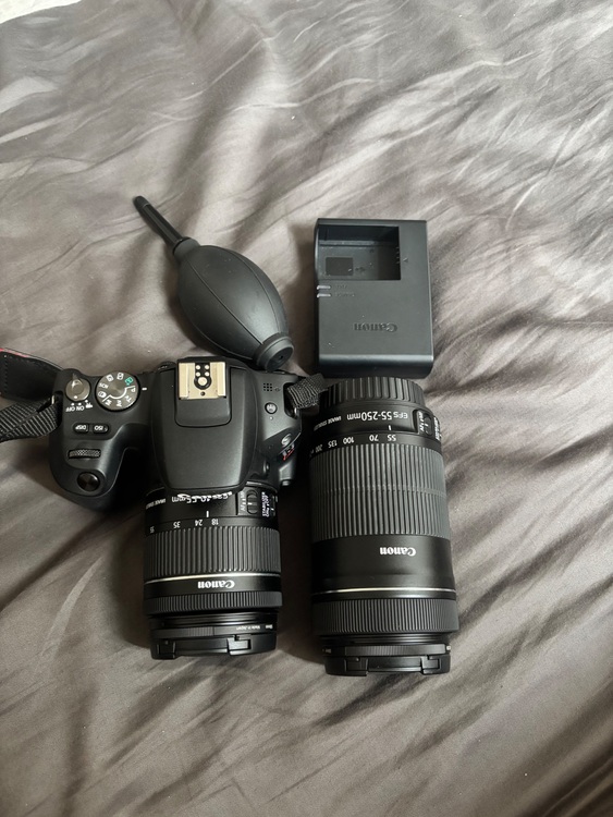 eos kiss x9（カメラ）の商品画像 - 査定依頼日：2025年10月7日 - 最高査定価格：50,000円