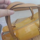 ヴェルニパピヨン（ブランドバッグ）の商品画像 - 査定依頼日：2025年11月3日 - 最高査定価格：10,000円