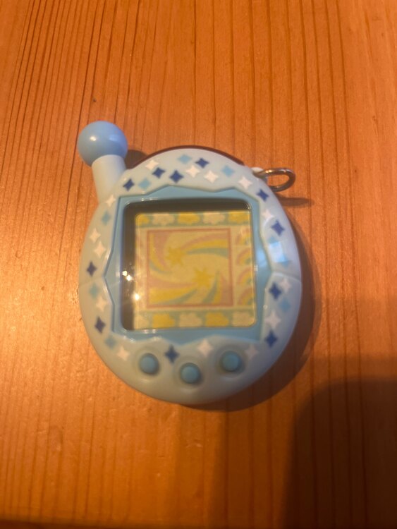 たまごっち（その他のおもちゃ）の商品画像 - 査定依頼日：2025年3月8日 - 最高査定価格：5,000円