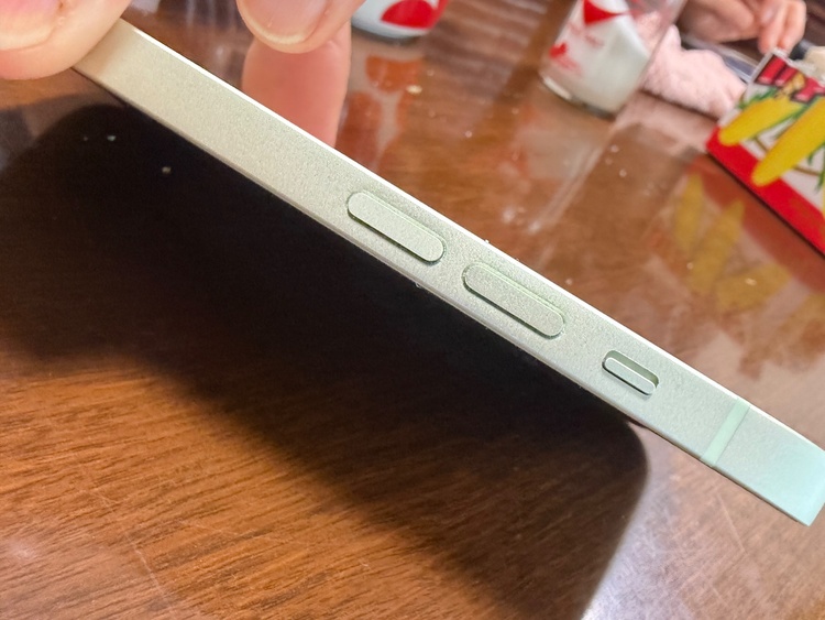 iPhone 12 128GB SIMフリー（スマホ）の商品画像 - 査定依頼日：2026年2月8日 - 最高査定価格：27,000円