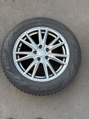 アルミ付きスタッドレスタイヤ（カー用品）の商品画像 - 査定依頼日：2026年4月12日 - 最高査定価格：5,000円