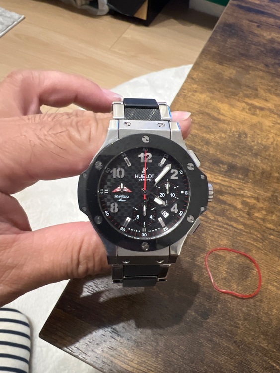 ウブロ ビックバン HU301.SB.132.Rx（高級時計）の商品画像 - 査定依頼日：2025年9月24日 - 最高査定価格：750,000円