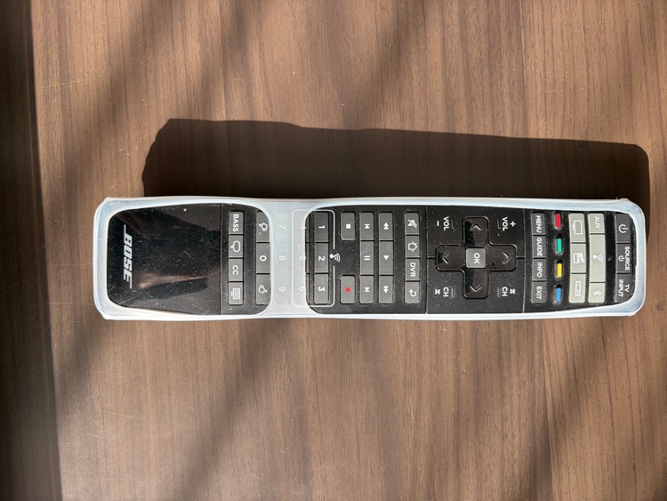 BOSE soundtouch 300（オーディオ・スピーカー）の商品画像 - 査定依頼日：2025年12月18日 - 最高査定価格：8,000円