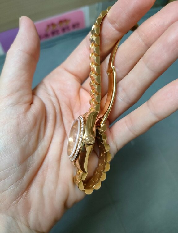 ロレックス デイトナ （高級時計）の商品画像 - 査定依頼日：2026年1月14日 - 最高査定価格：3,000,000円