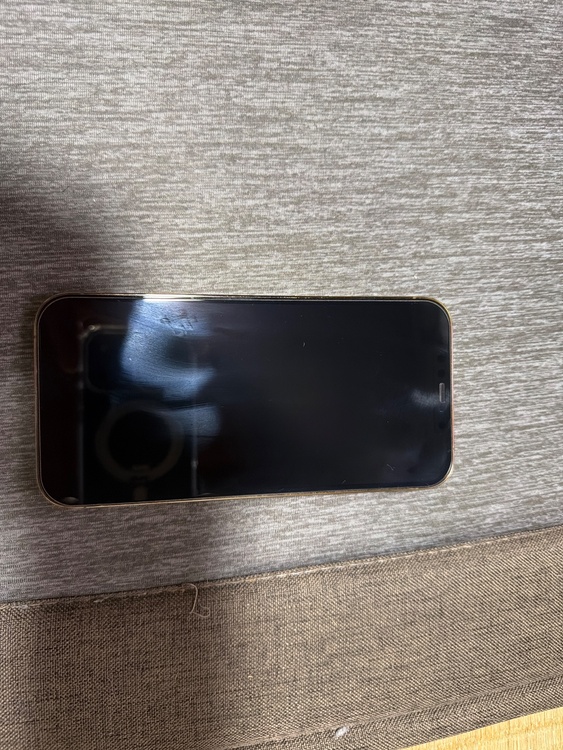 iPhone iPhone 12 Pro Max 128GB Softbank（スマホ）の商品画像 - 査定依頼日：2026年9月12日 - 最高査定価格：36,000円