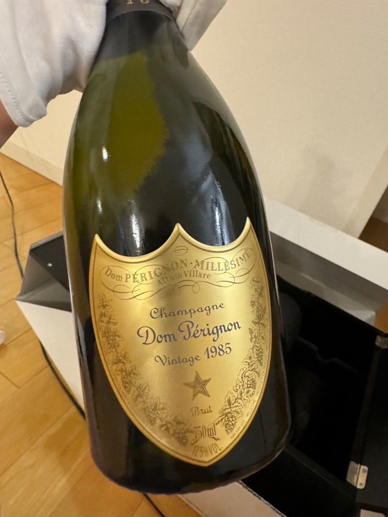 シャンパン ドン・ペリニヨン （お酒）の商品画像 - 査定依頼日：2025年7月17日 - 最高査定価格：150,000円