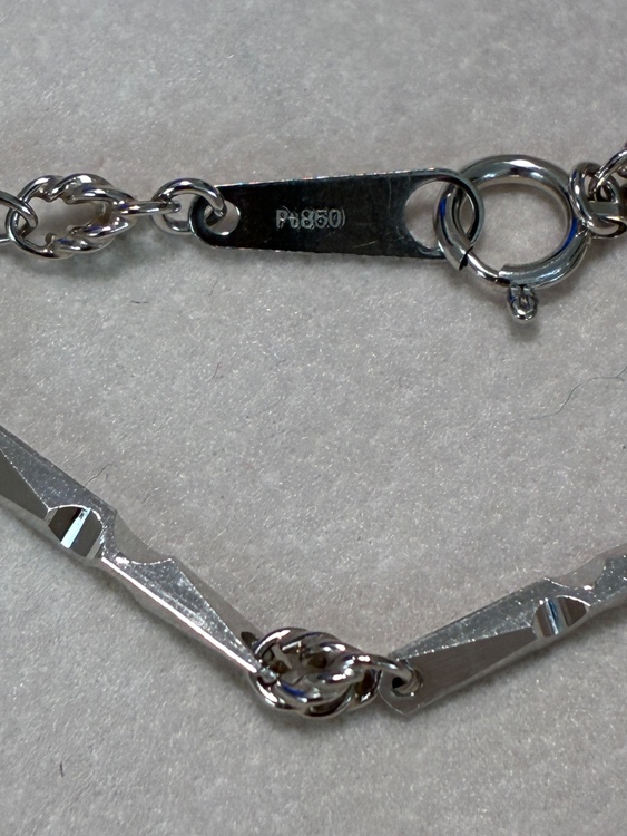 プラチナネックレス（金・貴金属）の商品画像 - 査定依頼日：2026年3月21日 - 最高査定価格：170,000円