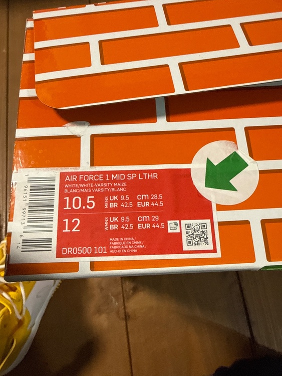 AIRFORCE1MIDSPLTHR（古着・ファッション）の商品画像 - 査定依頼日：2026年5月23日 - 最高査定価格：5,000円