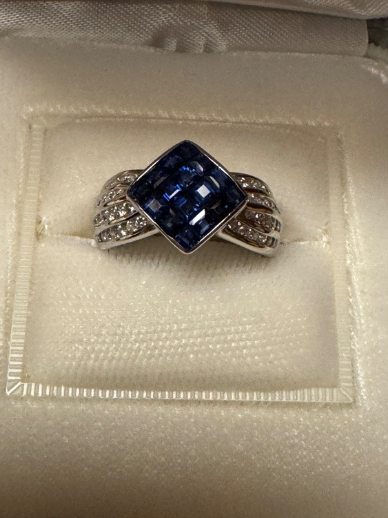 サファイア、ダイヤモンドデザインリング（宝石）の商品画像 - 査定依頼日：2025年9月24日 - 最高査定価格：170,000円
