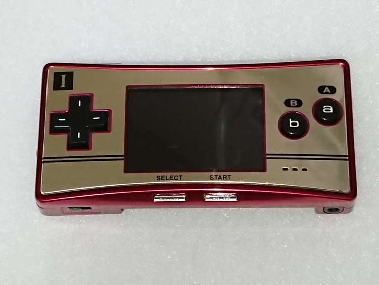 ゲームボーイミクロ（ゲーム機本体・ゲームソフト）の商品画像 - 査定依頼日：2022年9月28日 - 最高査定価格：7,000円