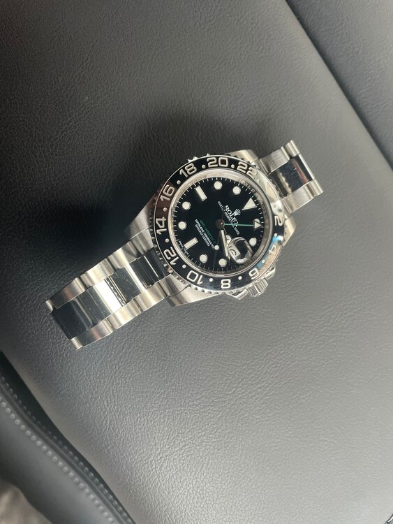 ロレックス GMTマスター 1（高級時計）の商品画像 - 査定依頼日：2025年1月16日 - 最高査定価格：1,750,000円