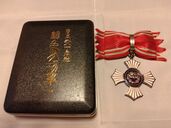 赤十字社金色有功章（美術品・骨董品）の商品画像 - 査定依頼日：2025年9月11日 - 最高査定価格：1,100円