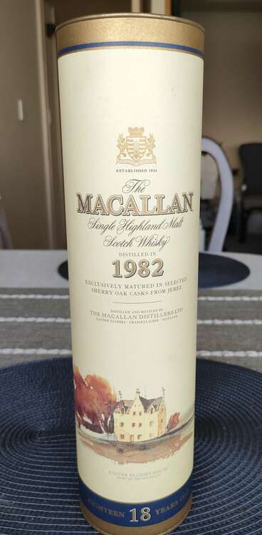 ウイスキー マッカラン （お酒）の商品画像 - 査定依頼日：2025年5月5日 - 最高査定価格：240,000円