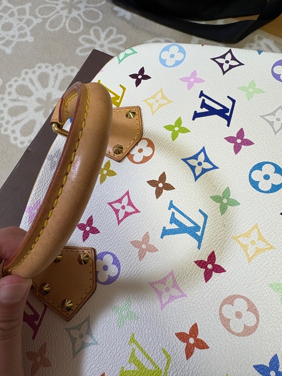 ルイヴィトン マルチカラー （ブランドバッグ）の商品画像 - 査定依頼日：2025年10月28日 - 最高査定価格：180,000円