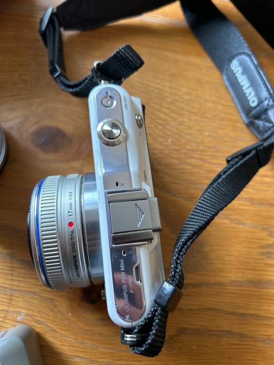 PEN Mini E-PM1（カメラ）の商品画像 - 査定依頼日：2026年2月7日 - 最高査定価格：10,000円