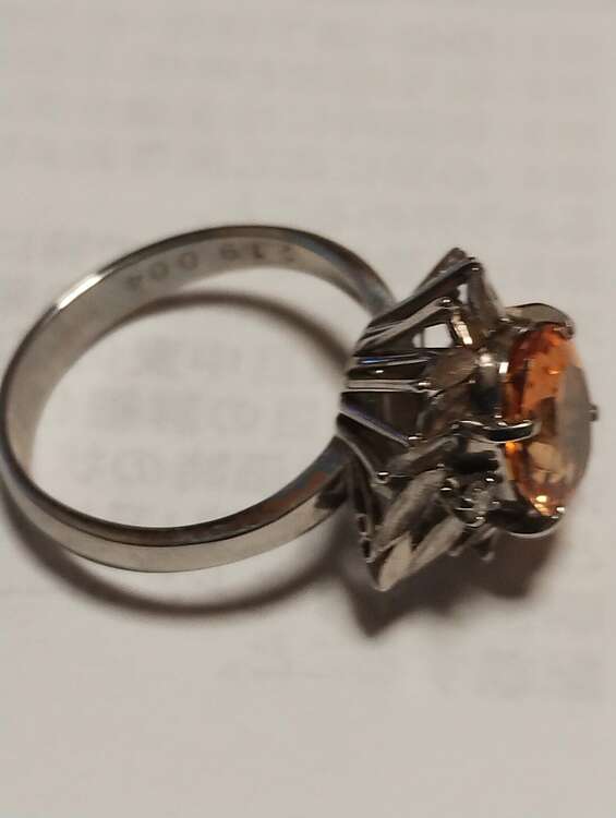 天然トパーズプラチナリング（宝石）の商品画像 - 査定依頼日：2025年4月2日 - 最高査定価格：25,000円