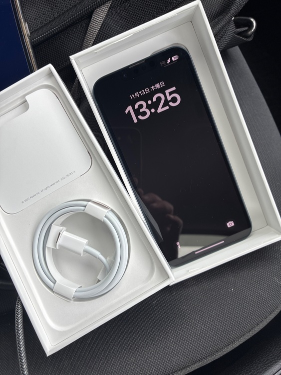 ミッドナイト　付属品あり（スマホ）の商品画像 - 査定依頼日：2025年11月13日 - 最高査定価格：54,000円