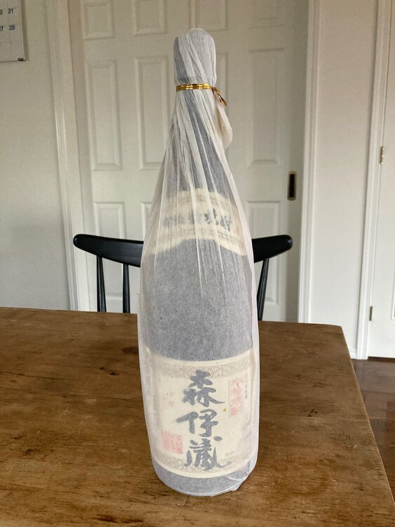 焼酎 森伊蔵 （お酒）の商品画像 - 査定依頼日：2024年12月5日 - 最高査定価格：12,000円