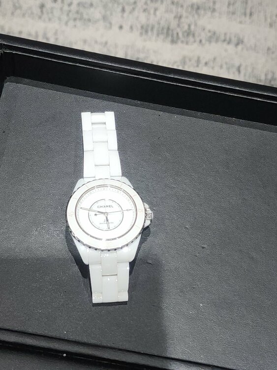 シャネル J12 H618（高級時計）の商品画像 - 査定依頼日：2026年2月22日 - 最高査定価格：550,000円