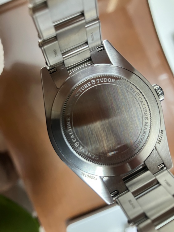 チューダー ブラックベイ 7939G1A0NR（高級時計）の商品画像 - 査定依頼日：2026年4月4日 - 最高査定価格：580,000円