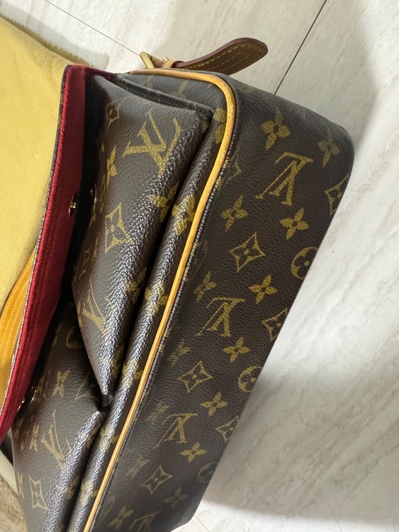 ヴィバシテ（ブランドバッグ）の商品画像 - 査定依頼日：2025年6月13日 - 最高査定価格：130,000円