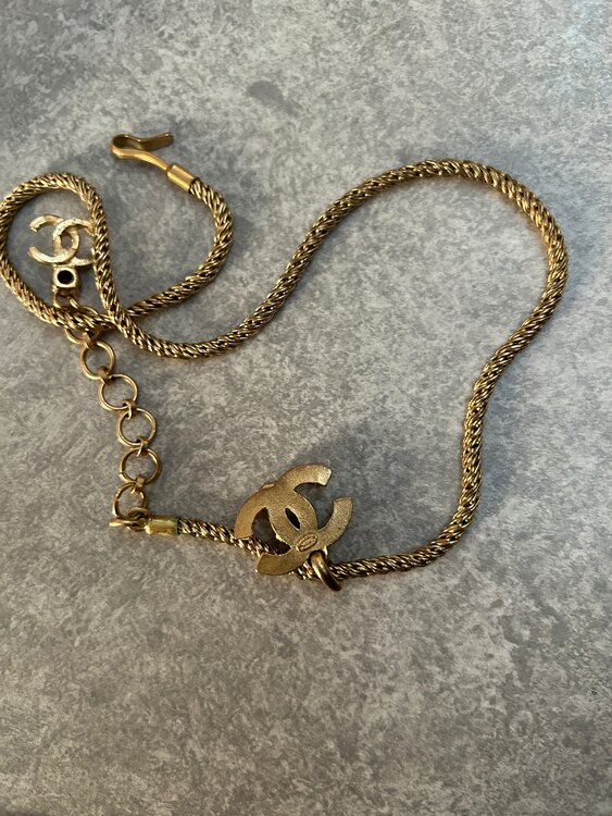 CHANEL ココマーク　ラインストーンネックレス（宝石）の商品画像 - 査定依頼日：2024年11月25日 - 最高査定価格：53,000円