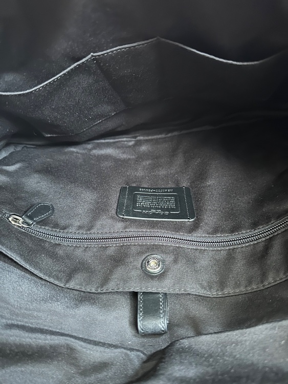 メンズショルダー　N2A1777-F54149（ブランドバッグ）の商品画像 - 査定依頼日：2025年10月3日 - 最高査定価格：5,000円