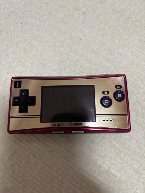 ニンテンドーゲームボーイミクロ　ファミコンバージョン（ゲーム機本体・ゲームソフト）の商品画像 - 査定依頼日：2025年3月3日 - 最高査定価格：16,000円