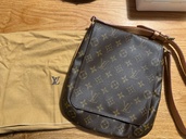 不明（ブランドバッグ）の商品画像 - 査定依頼日：2026年2月3日 - 最高査定価格：70,000円